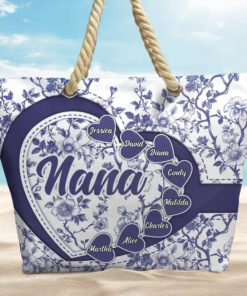 Alternative view of Grandma Mom Toile De Jouy - Personalized Beach Bag